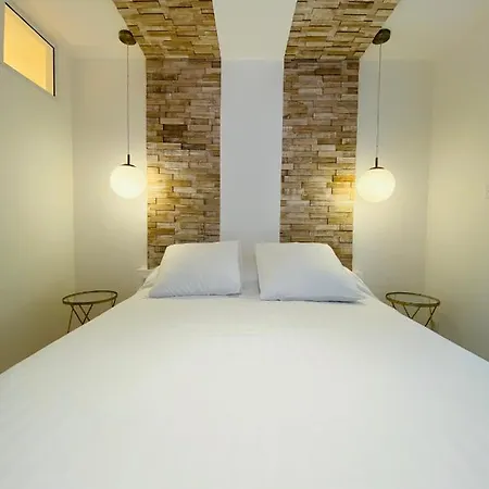 Feel@home Nemausus « Le 11 » Apartament