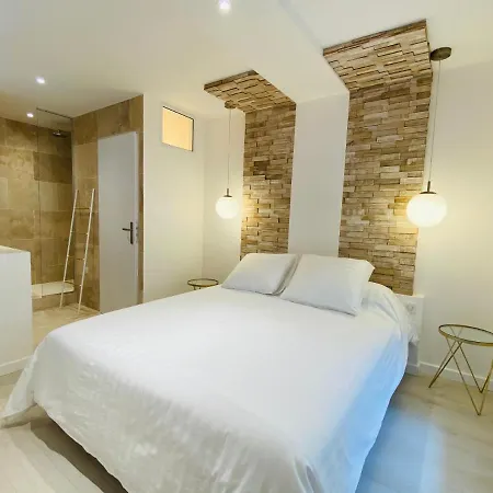 Feel@home Nemausus « Le 11 » Nîmes