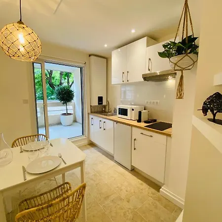 Feel@home Nemausus « Le 11 » Daire *