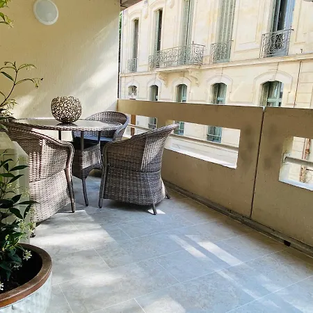 Feel@home Nemausus « Le 11 »