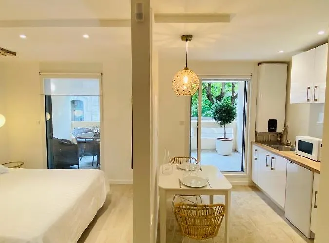 Διαμέρισμα Feel@home Nemausus « Le 11 » Νιμ