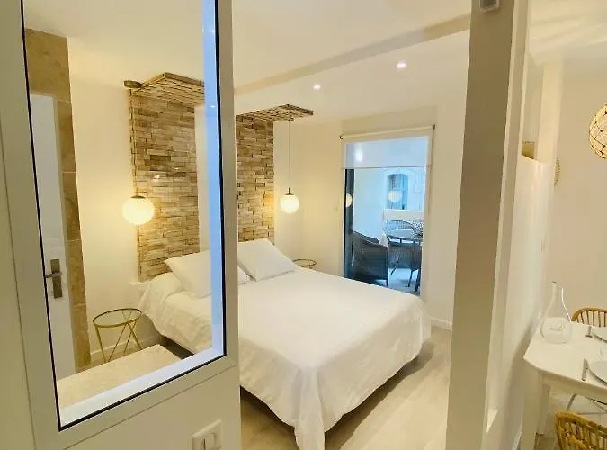 Διαμέρισμα Feel@home Nemausus « Le 11 » Νιμ