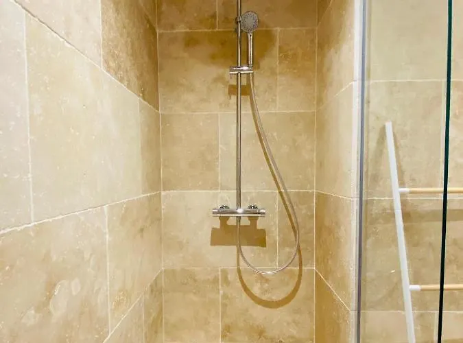 Feel@home Nemausus « Le 11 » *