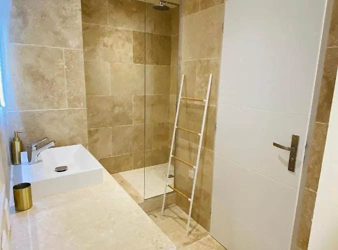 Feel@home Nemausus « Le 11 » Apartament